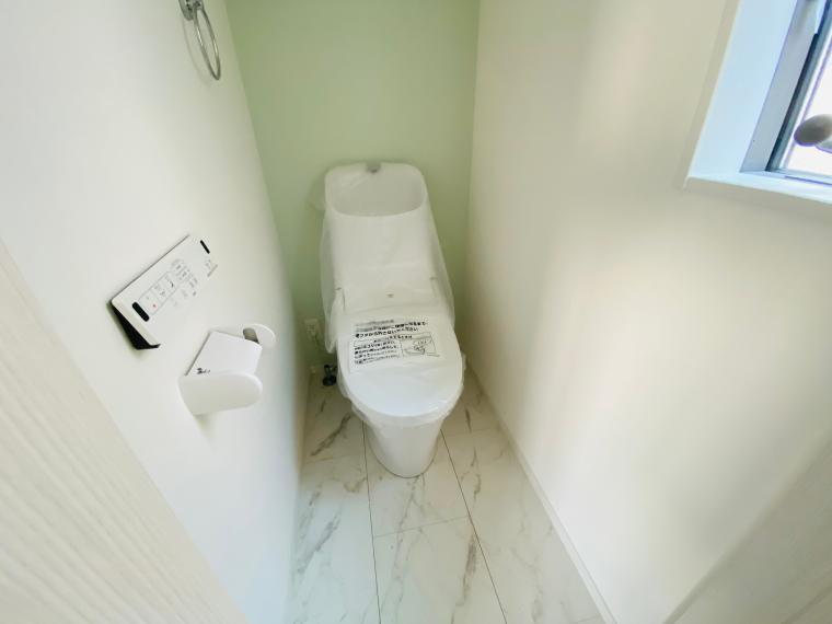 トイレ シャワー機能付トイレです