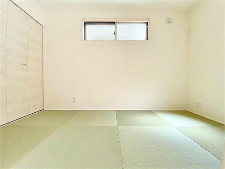 同仕様写真(内観) \同仕様写真/いぐさの香りがする和室は、客室としても使用でき、お子様のお昼寝にも使い方色々です!
