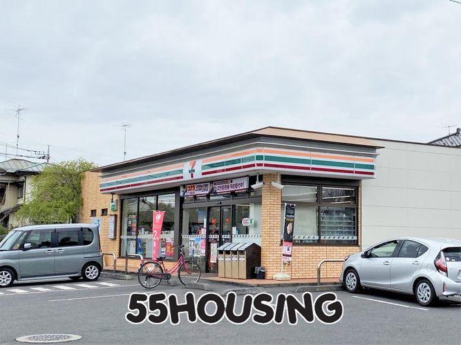 コンビニ セブンイレブン白岡小久喜店 徒歩8分。