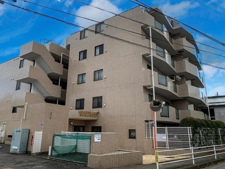 外観写真 6階建て2階部分のお部屋になります。