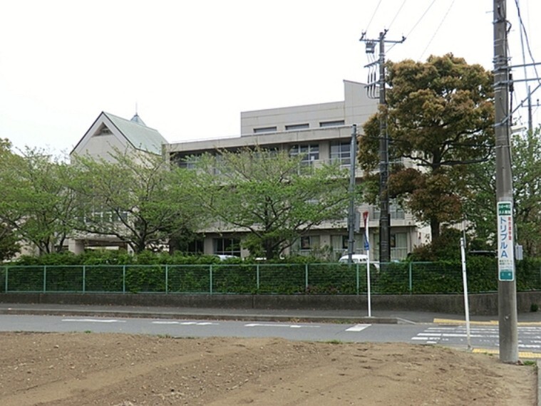 中学校 睦合東中学校 徒歩4分(約260m)