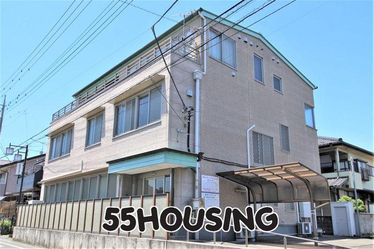 病院 新井レディースクリニック 徒歩12分。
