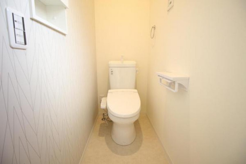 トイレ 《トイレ》トイレットペーパー2つ設置できますね