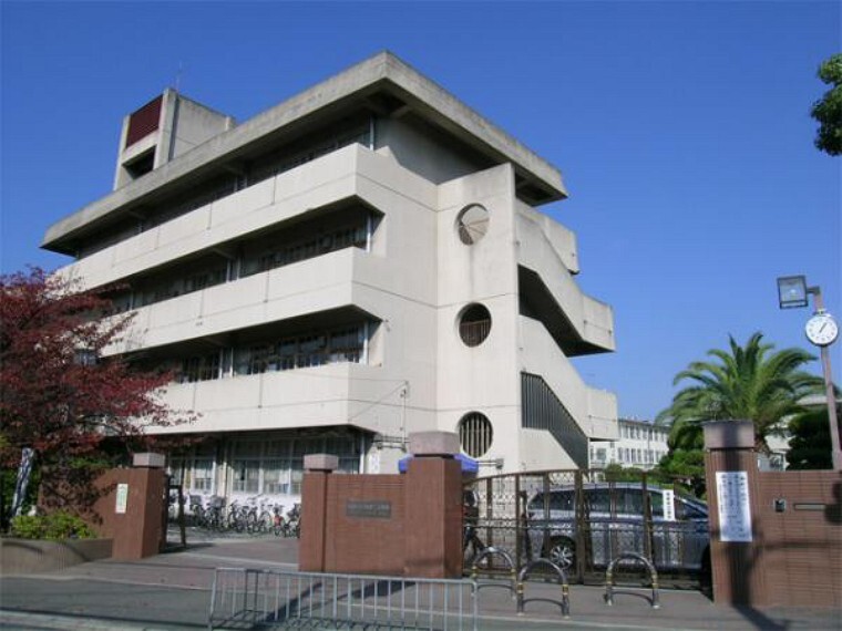 小学校 千里第二中学校