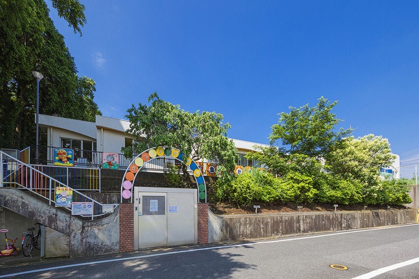 幼稚園・保育園 蔵波台さつき幼稚園(18分)