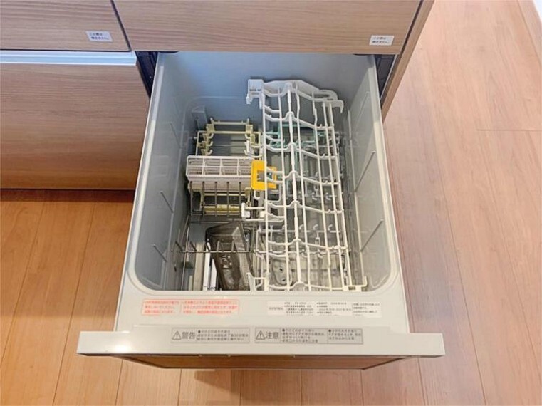 専用部・室内写真 食器洗浄乾燥機は時間のかかる食器洗いを楽にしてくれる上に水道代も安くなるスグレモノ