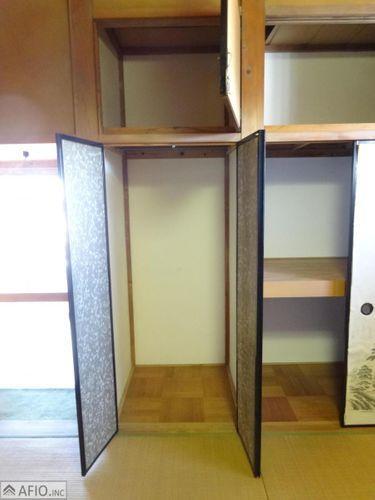 収納 大きな収納には、季節物の衣類などまとめて収納でき、お部屋を広く使えます