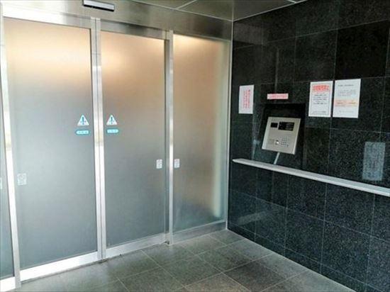 エントランスホール オートロック設備
