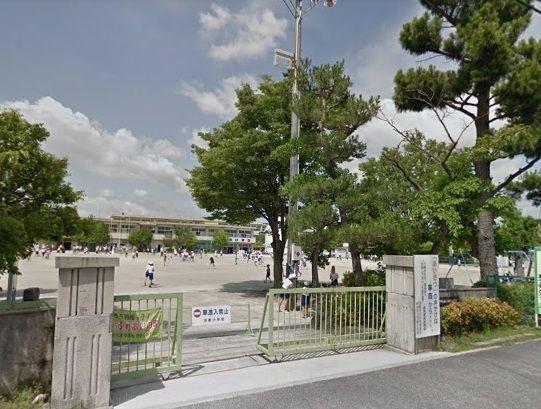 小学校 岡崎市立羽根小学校 徒歩3分。