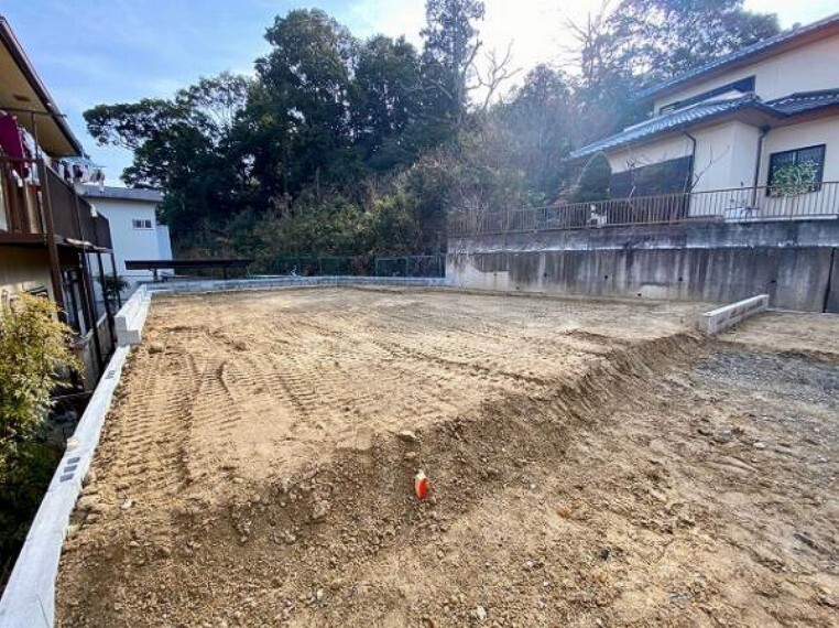 周辺の街並み 現地外観です。完成が楽しみですね
