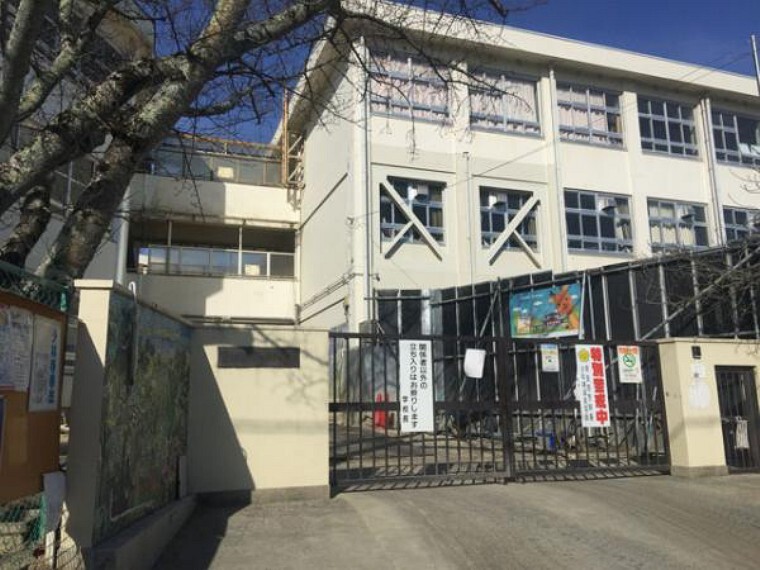 小学校 あやめ池小学校