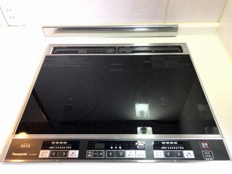 キッチン 新品のIHコンロ