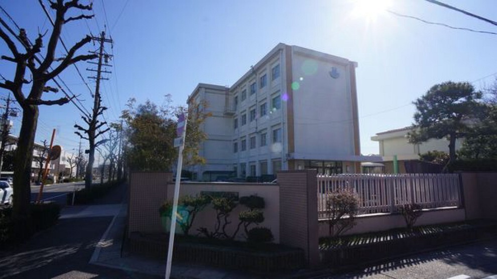 中学校 守山西中学校 守山西中学校まで850m(徒歩約11分)