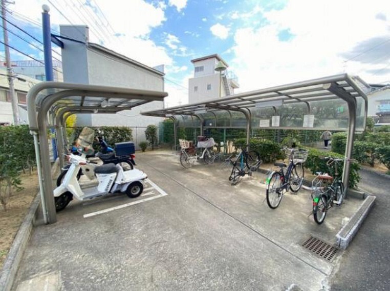駐輪場