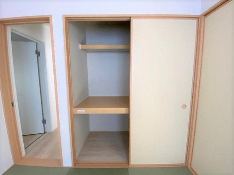収納 お布団も収納できる広々とした押入れ