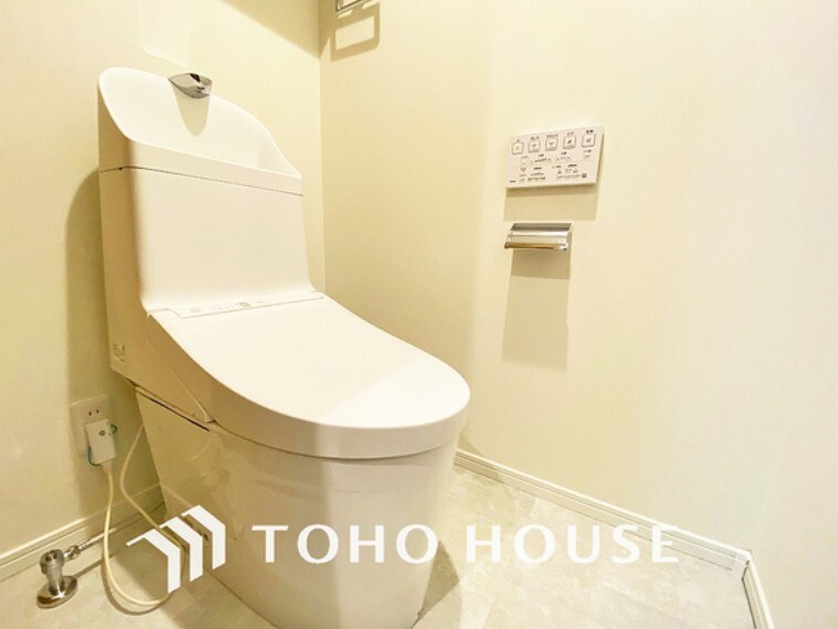 トイレ トイレには快適な温水洗浄便座付
