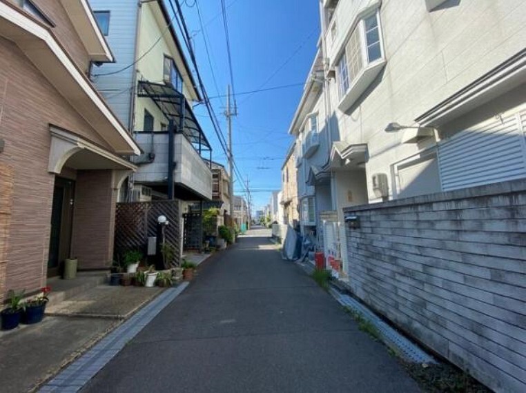 周辺の街並み