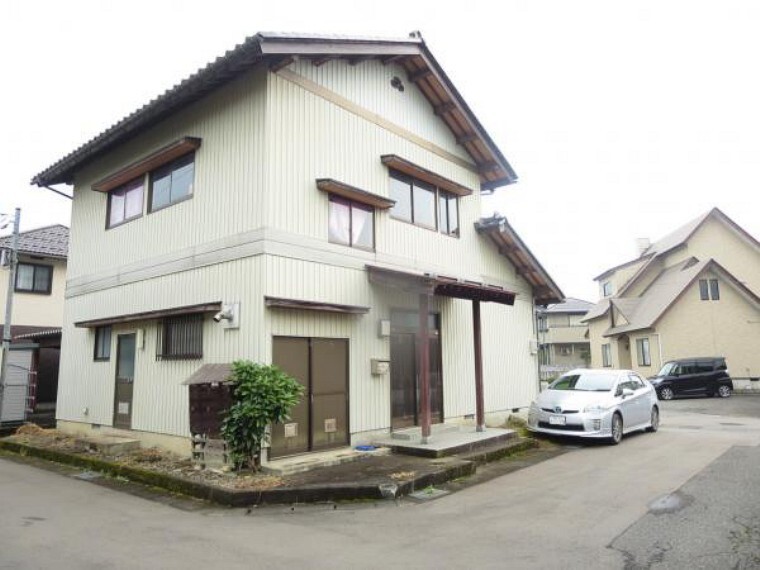 大野市中保 4ldkの中古一戸建て情報 スマイティ 物件番号 18 大野市中保 4ldkの中古一戸建て情報 スマイティ 物件番号 18