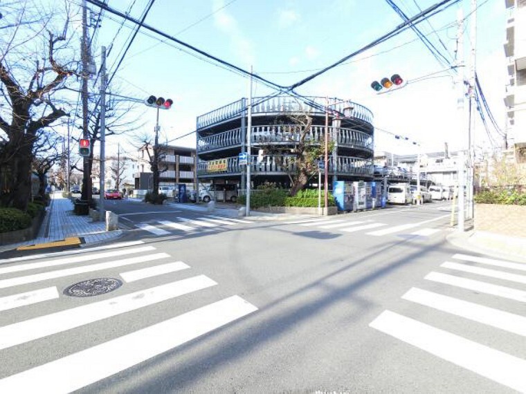 周辺の街並み
