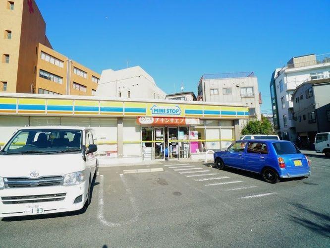 コンビニ ミニストップ立石5丁目店 徒歩4分。