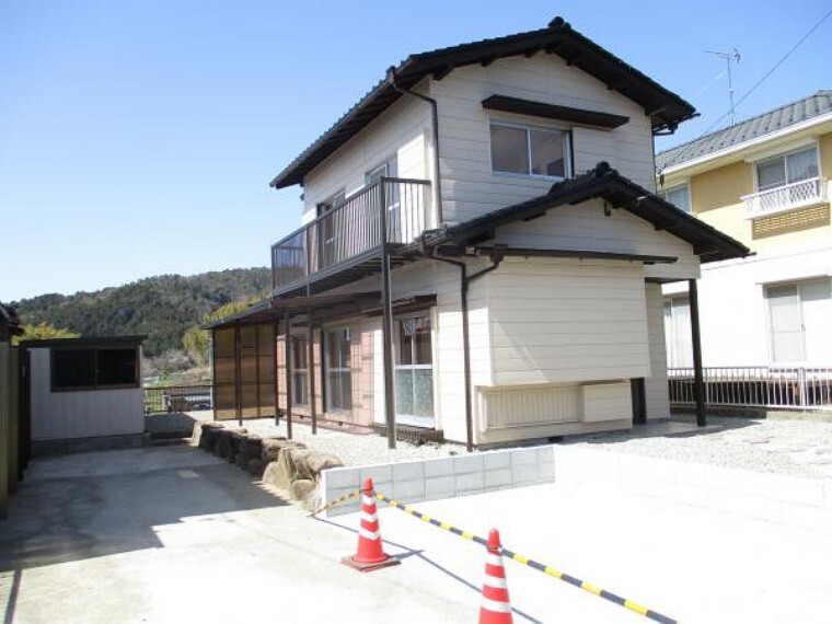 外観写真 売主として累計5万戸以上の住宅をリフォームして販売してきた経験に基づき、一戸一戸、土地や建物に合わせてリフォームを行っています。ぜひとも現地でご確認ください。