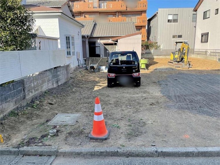 現況外観写真 「12月撮影」 建築予定地です。ご見学希望のお客様につきましては同型同仕様の物件にご案内いたします
