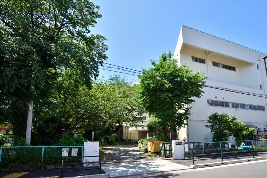 中学校 市立東中学校(徒歩4分)