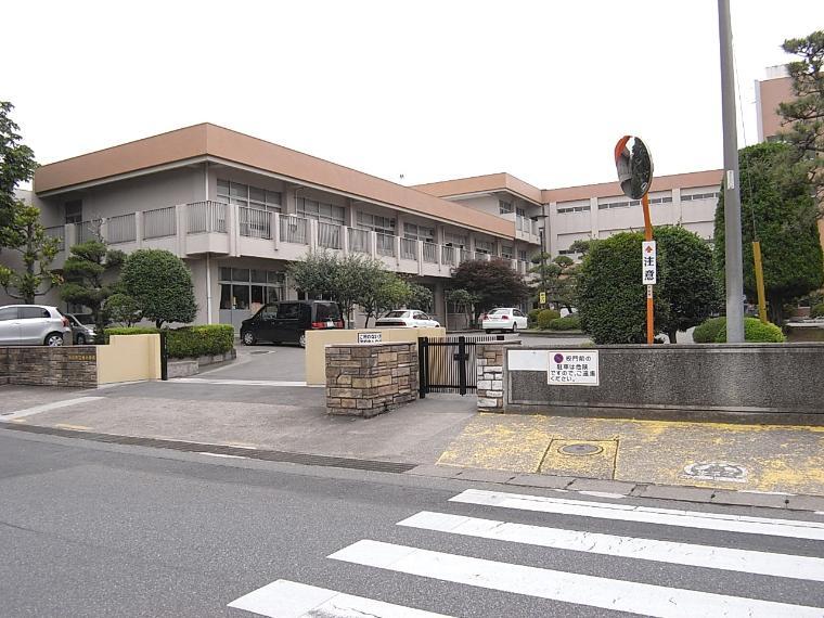 小学校 小山市立旭小学校