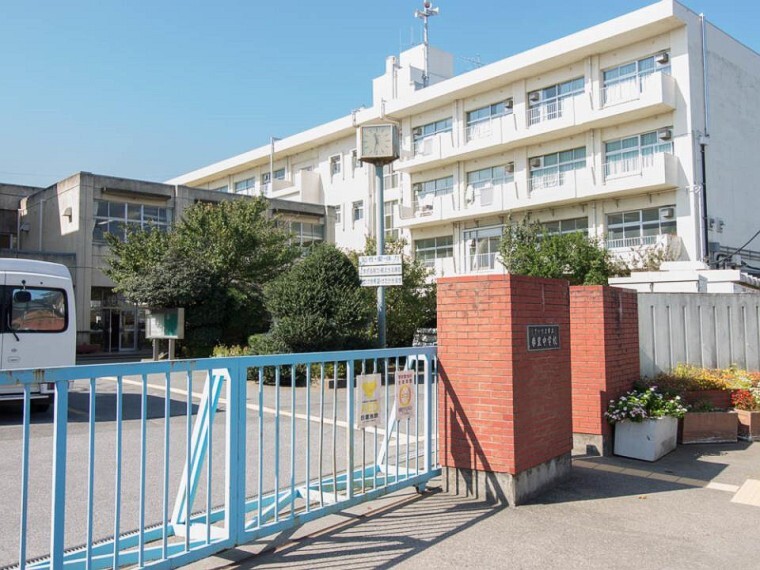 中学校 さいたま市立春里中学校
