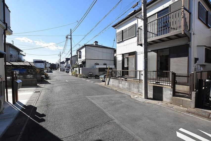 外観写真 前面道路