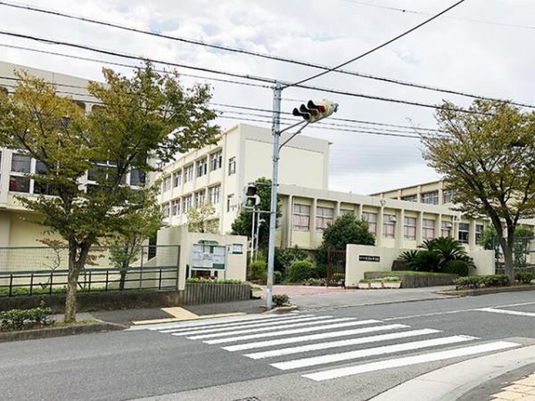 中学校 西落合中学校