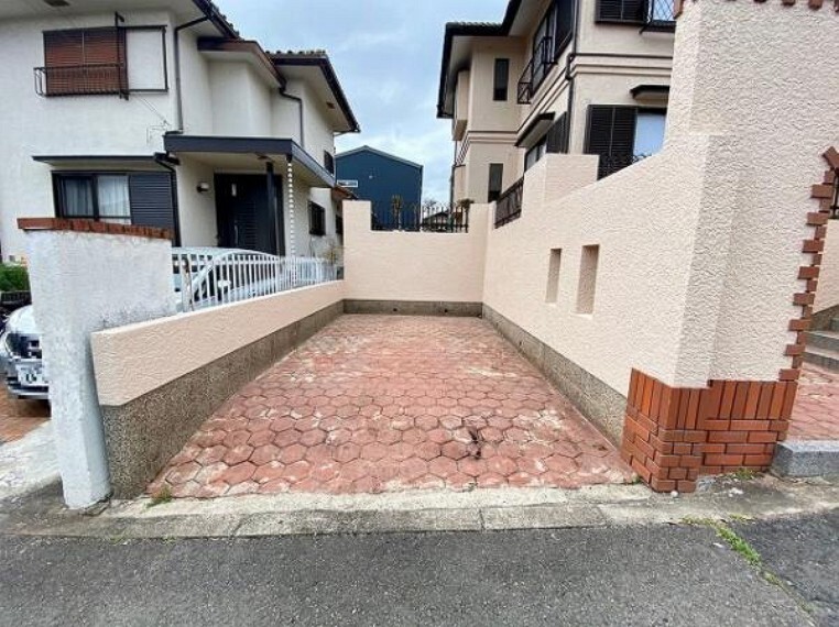 駐車場 ・・・住宅ローン相談会開催中です・・・