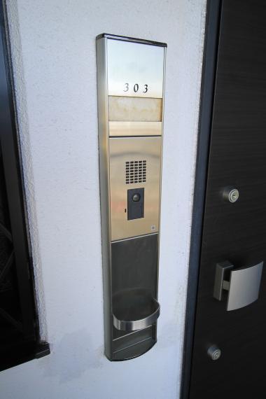 現況写真 表札・インターフォン