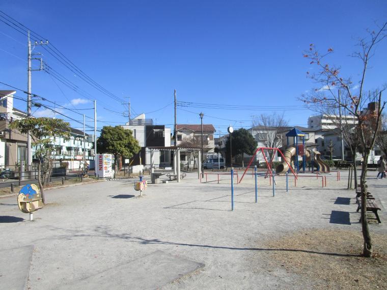 公園 大久保領家公園