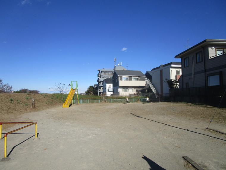 公園 大久保領家川原児童遊園