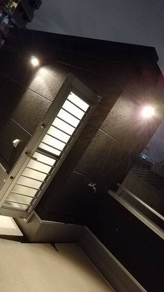 専用部・室内写真 ※新築時参考写真。ダウンライト、蛇口、コンセントをご参考にしてください。