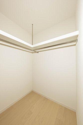 収納 Walk in Closet