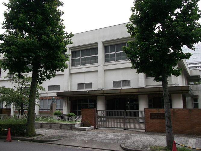 小学校 名古屋市立御園小学校 徒歩3分。