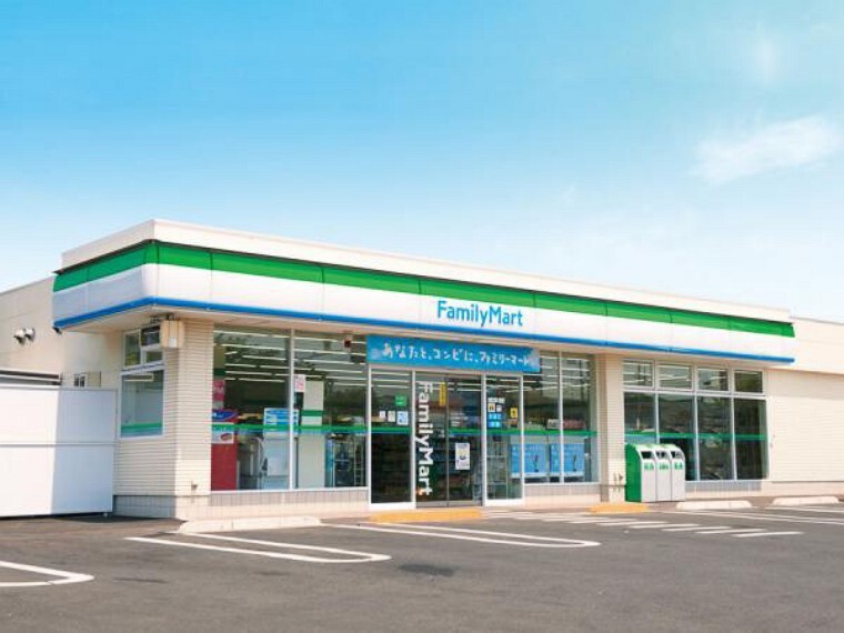コンビニ ファミリーマート泉加茂五丁目店715m