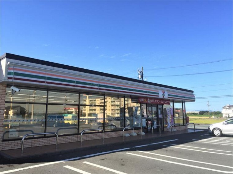 コンビニ セブンイレブン 磐田小島店