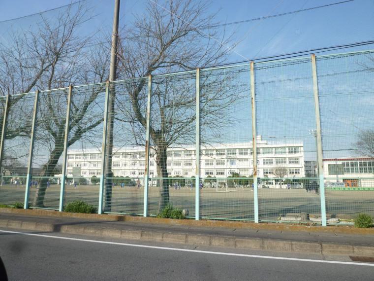 中学校 座間市立東中学校