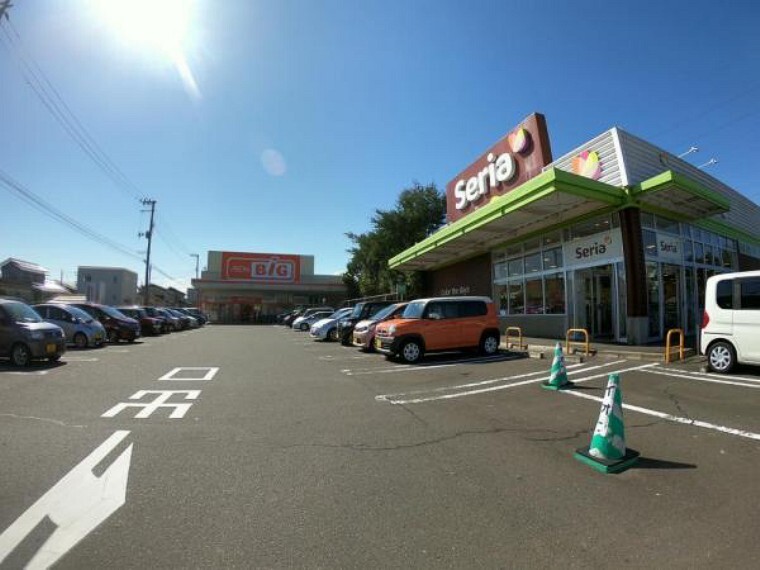 ショッピングセンター イオンタウン仙台郡山店「ザ・ビッグ仙台郡山店・セリア」