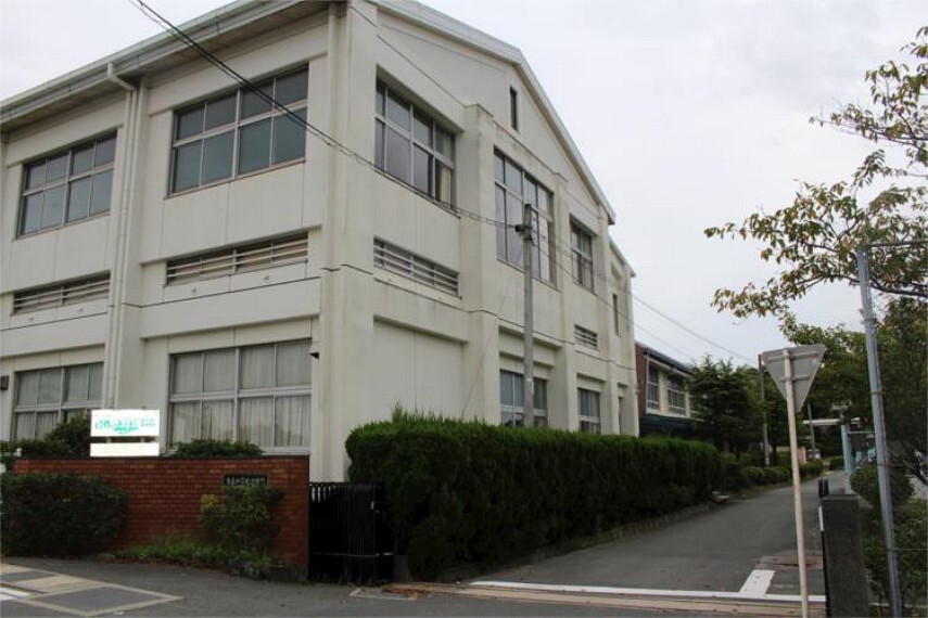 中学校 豊橋市立章南中学校