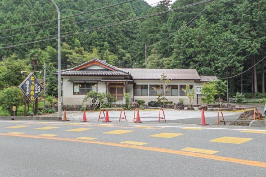 現況写真 山々に囲まれた緑豊かな立地。ぜひ現地の雰囲気をご見学ください。