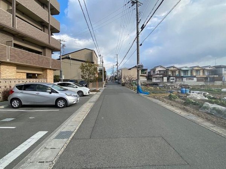 現況写真 前道も広く運転も安心ですね