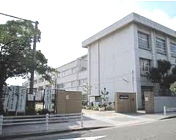 中学校 尼崎市立日新中学校まで徒歩14分
