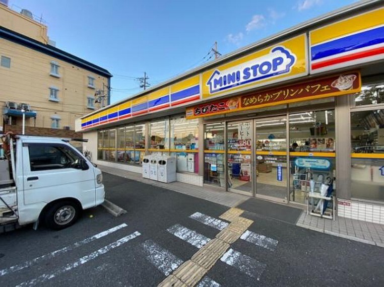 コンビニ ミニストップ 枚方山之上西町店