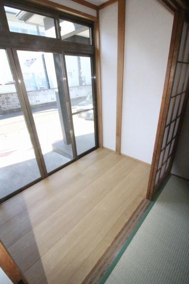 和室 広縁です