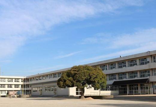 小学校 袖ケ浦市立蔵波小学校 徒歩9分。