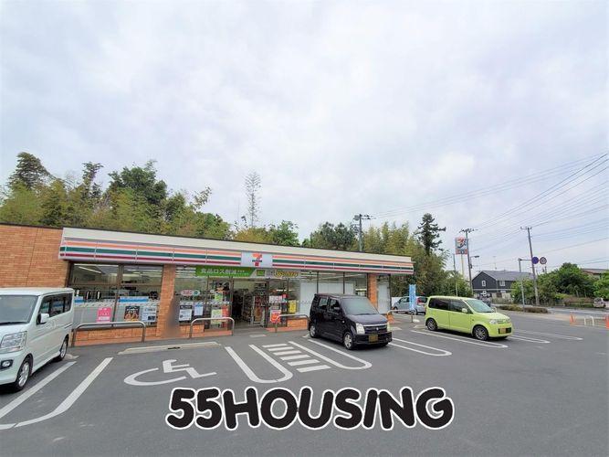 コンビニ セブンイレブン鴻巣大間3丁目店 徒歩10分。